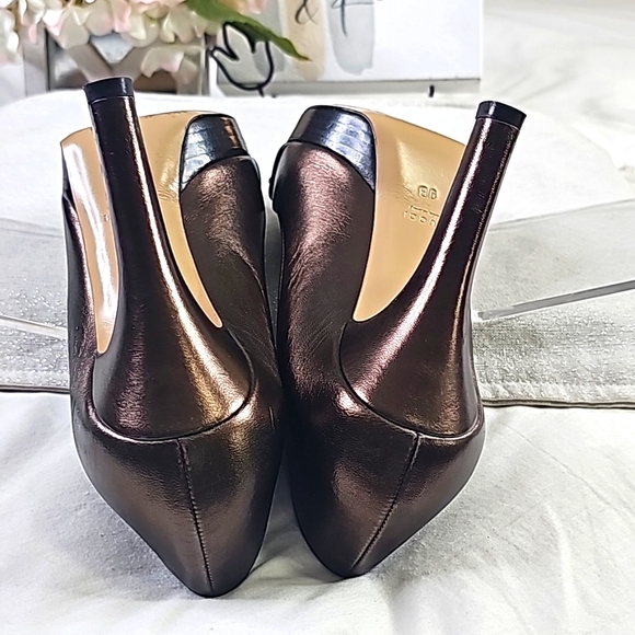 GUCCI 100% Authentic Horsebit Accent Leather High Heels Shoes, Size 9B - Picture 4 of 17